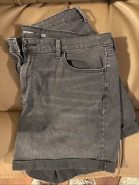 Old Navy distressed black/charcoal Folded-Hem Jean Shorts